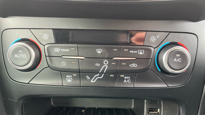 Ford Focus 1.5 TDCi 120 Titanium 5dr Diesel Hatchback